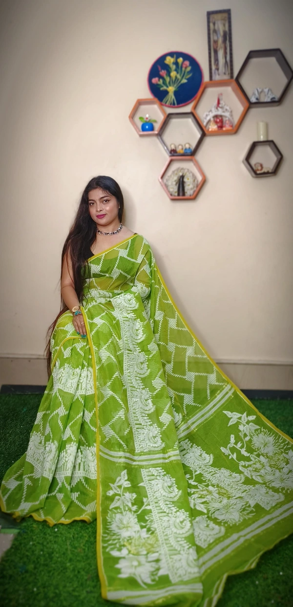 Handloom Traditional Woven Soft Jamdani - Green