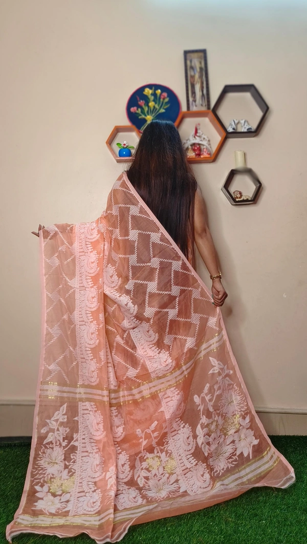 Handloom Traditional Woven Soft Jamdani - Peach