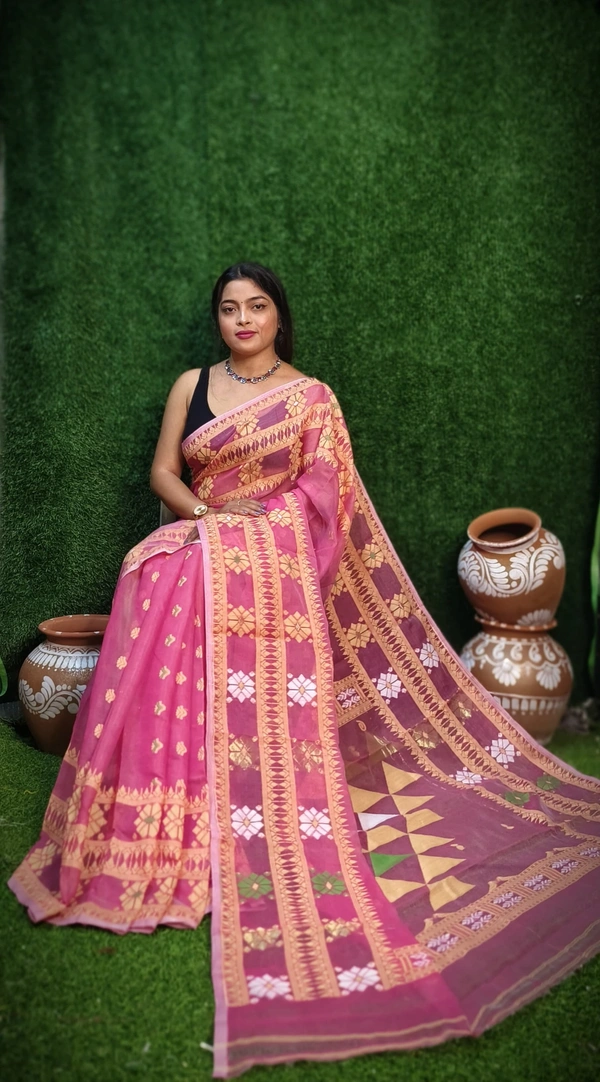 Handloom Traditional Woven Soft Jamdani - Pink