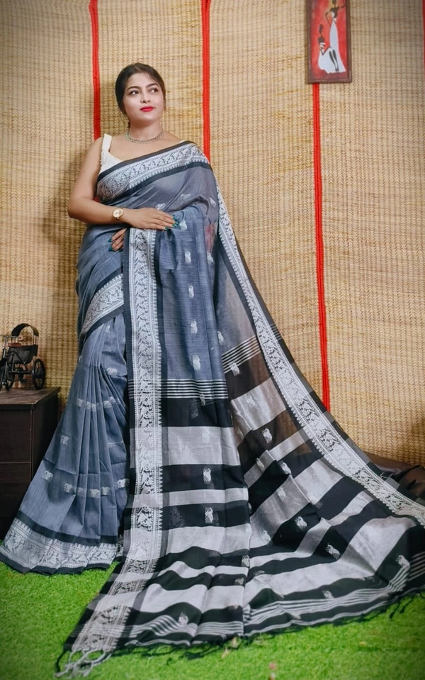 Handloom Woven Floral Work Border Saree
