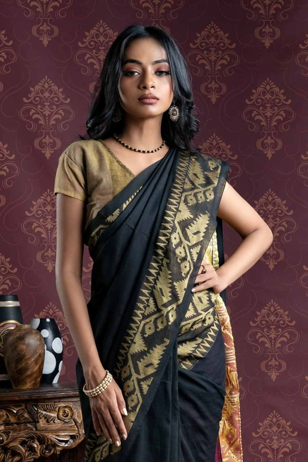 Handloom Jamdani Woven Cotton Zari Pallu Saree - Black, Cotton