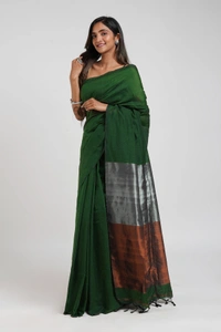 Handloom Solid Color 2D Pallu Saree - Dark Green