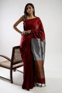 Handloom Solid Color 2D Pallu Saree - Maroon