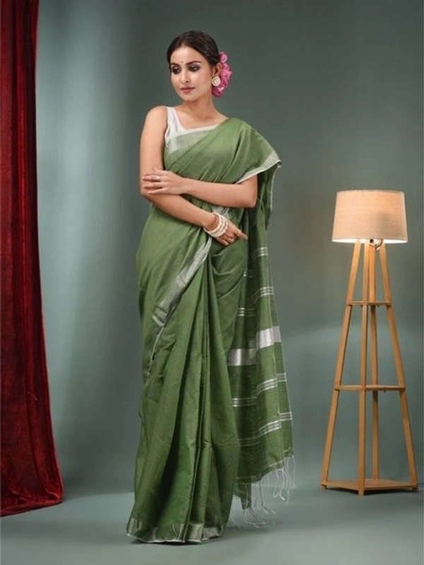 Handloom Slub Cotton Silk Saree - Green Pea