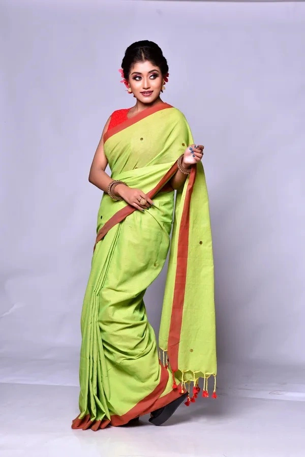 Gini Sequence Woven Mul Cotton Saree - Green