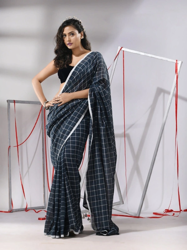 Handloom Cotton Checks Saree - Gray