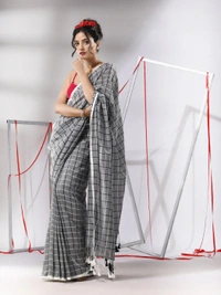 Handloom Cotton Checks Saree - Silver
