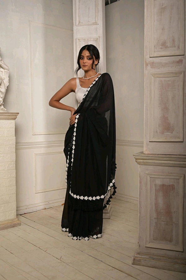 Floral Lace Border Mul Cotton Saree  - Black