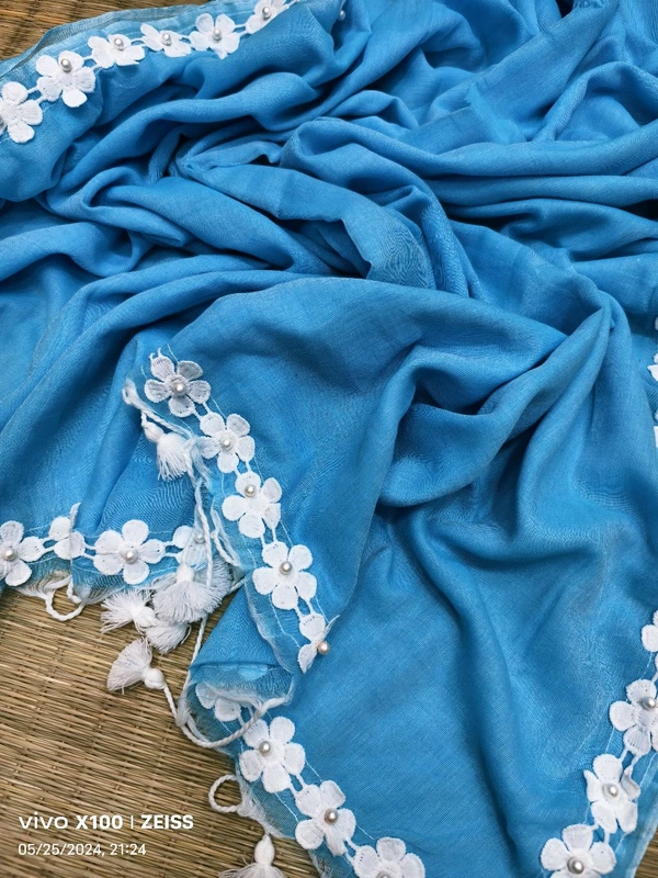 Floral Lace Border Mul Cotton Saree  - Sky Blue