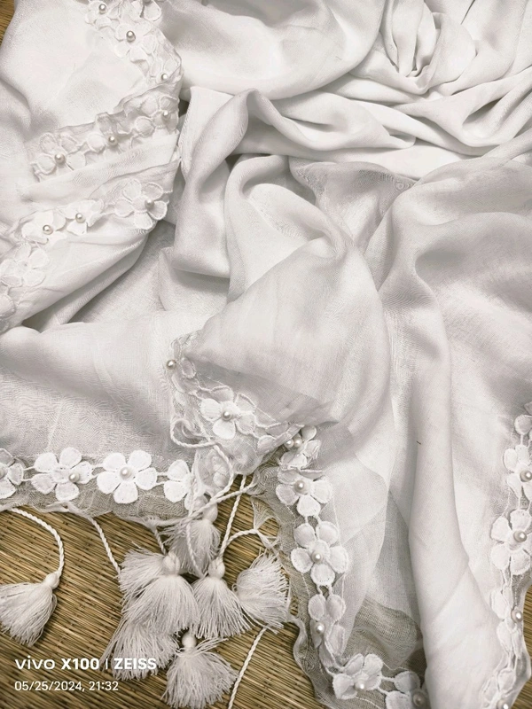 Floral Lace Border Mul Cotton Saree  - White
