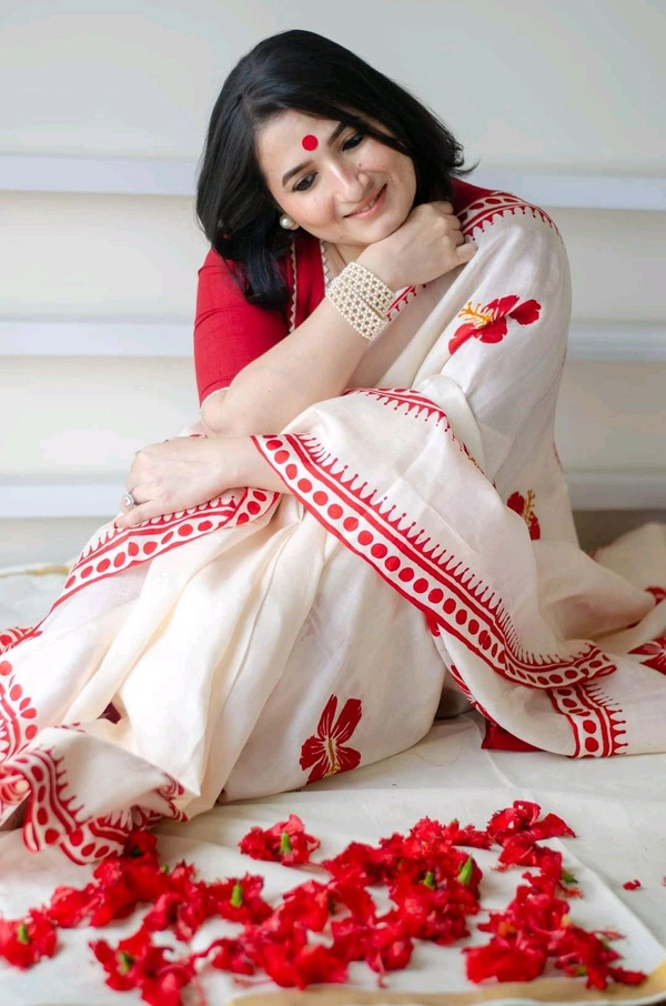 Floral Hand Block Cotton Saree With Red BP - White, Cotton
