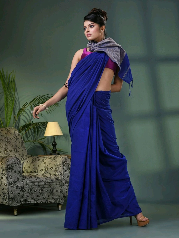 Handloom Solid Color Slab Gichha Pallu Saree - Blue