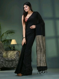 Handloom Solid Color Slab Gichha Pallu Saree - Black