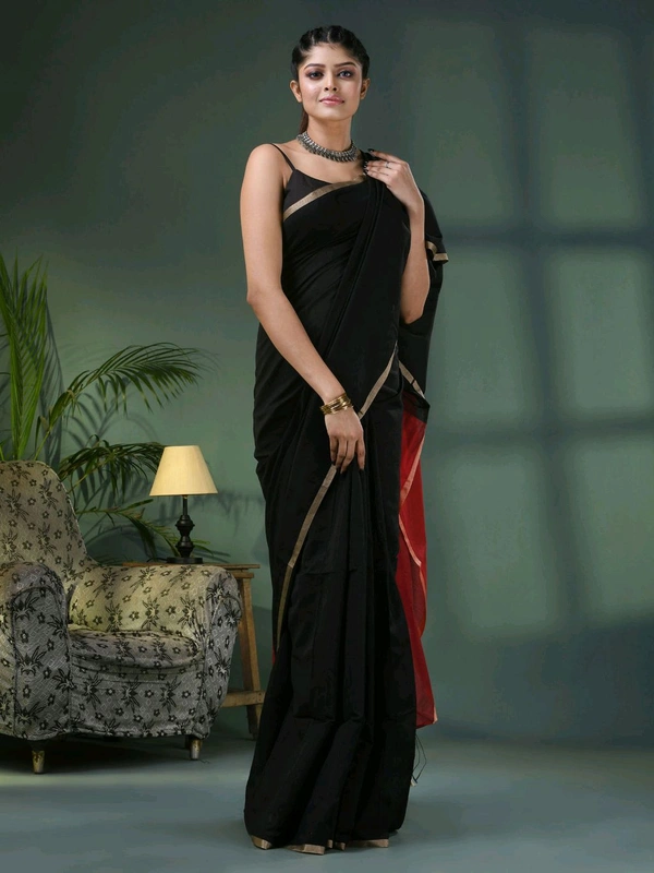 Cotton Blend Contrast Pallu Saree - Black & Red, Cotton