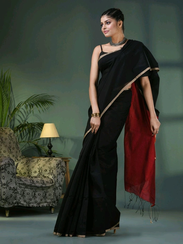 Cotton Blend Contrast Pallu Saree - Black & Red, Cotton