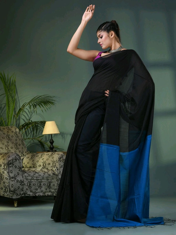 Cotton Blend Contrast Pallu Saree - Black & Blue, Cotton