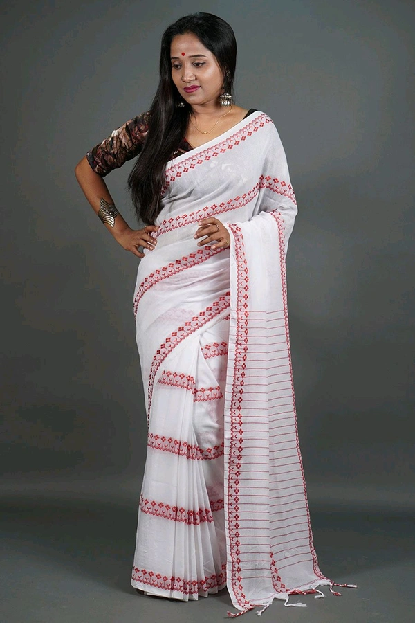 Woven Cross Chain Cotton Saree  - White & Red