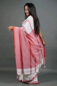 Red Pallu Cross Chain Cotton Saree  - White & Red