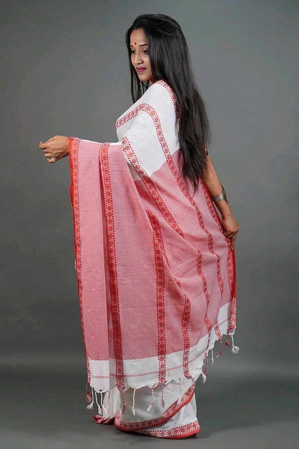 Red Pallu Cross Chain Cotton Saree  - White & Red