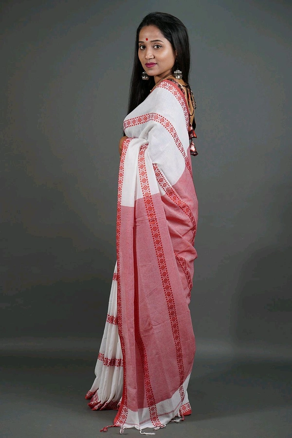 Red Pallu Cross Chain Cotton Saree  - White & Red