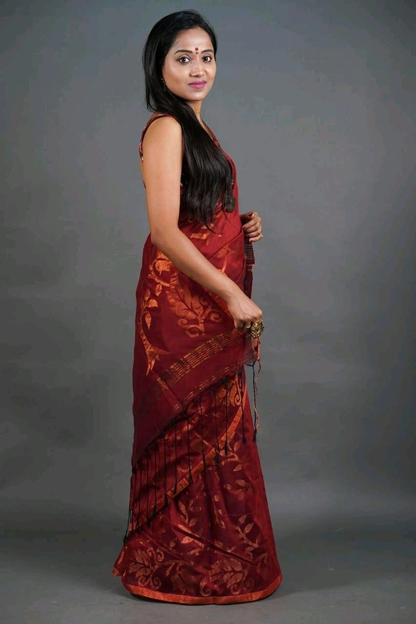Golden Zari Woven Cotton Blend Saree - Bright Red