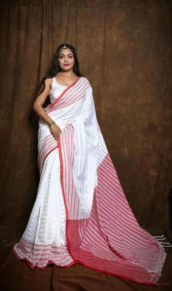 Woven Red White Cotton Saree - White & Red