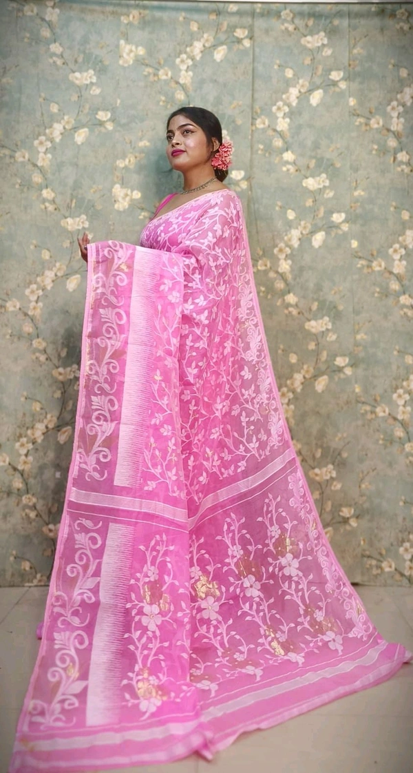 Traditional Soft Ikkat Lata Jamdani - Pink