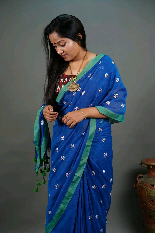 Handloom Floral Embroidered Cotton Saree - Cornflower Blue