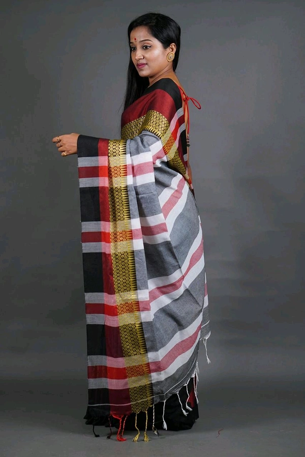 Handloom Khadi Cotton Woven Saree  - Gray