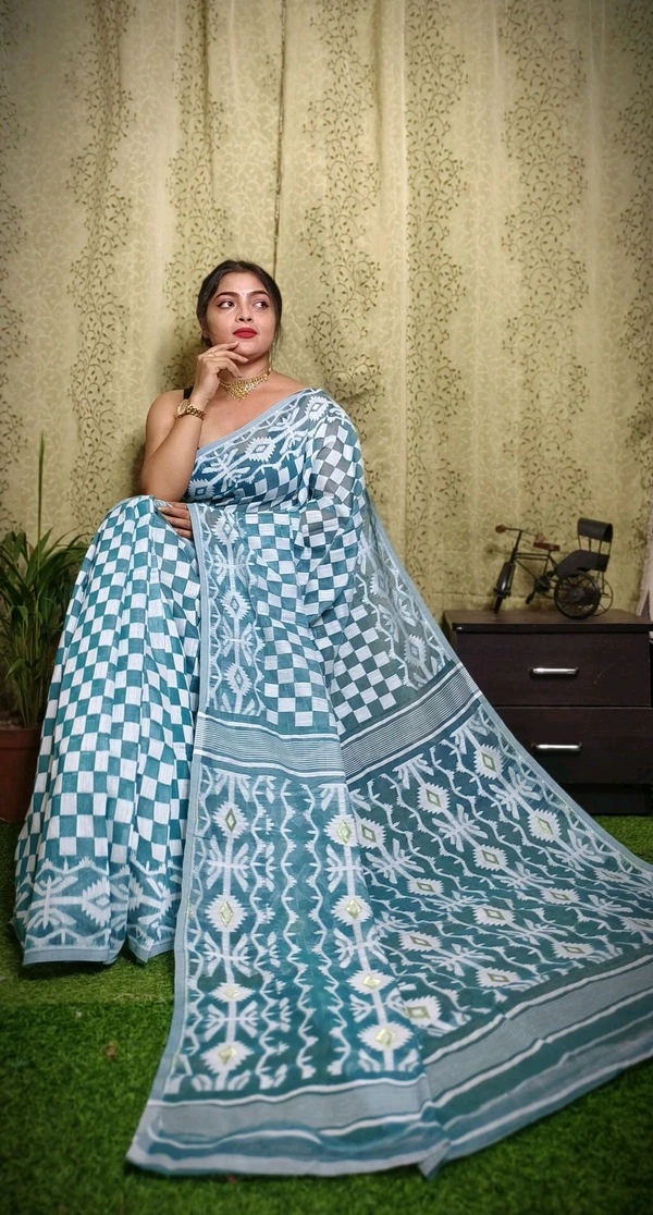 Traditional Woven Pallu Jamdani - Teal