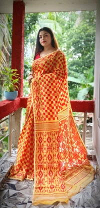 Traditional Woven Pallu Jamdani - Red & Yellow