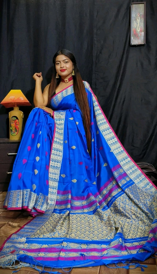 Authentic Handwoven Matka Silk Saree  - Blue