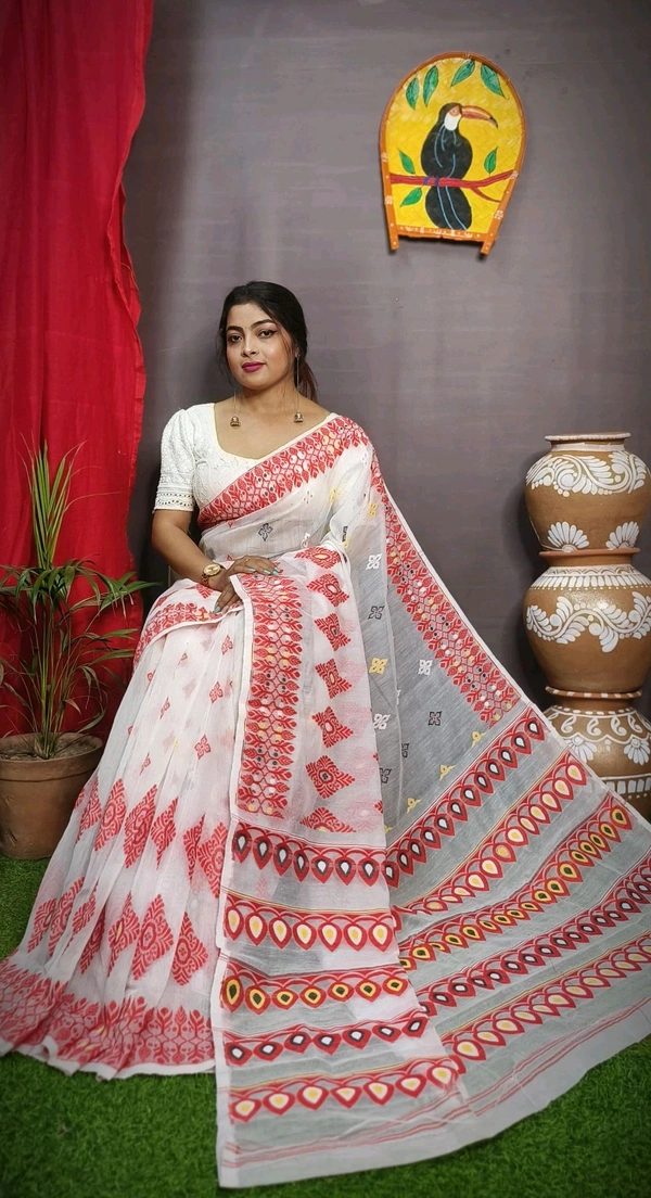 Handloom Minakari Pata Jamdani  - White