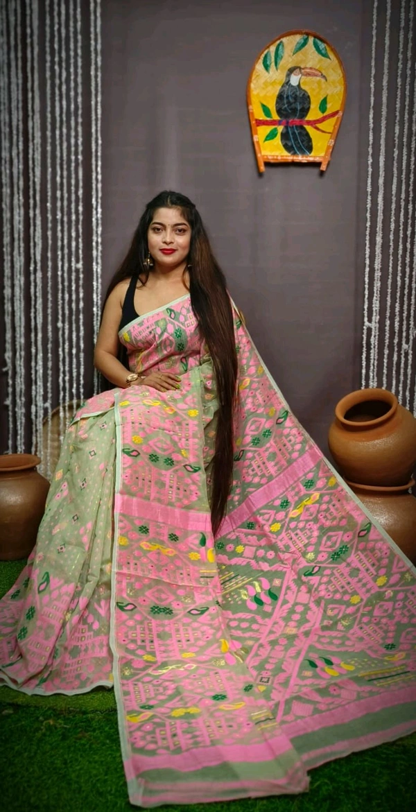 Mina Woven Soft Handloom Jamdani - Cream & Pink