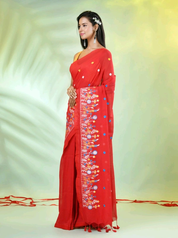 Handloom Floral Embroidered Saree - Red
