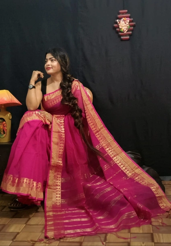 Handloom Golden Zari Woven Border Saree - Maroon