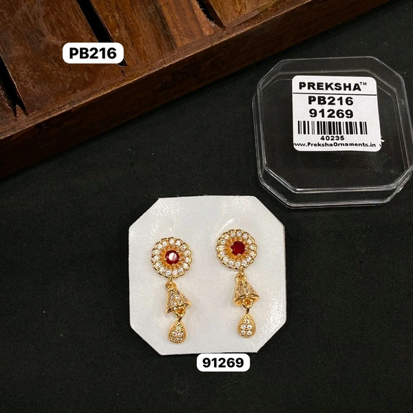 Earrings 