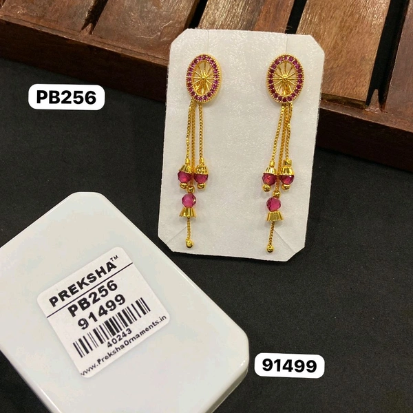Earring 