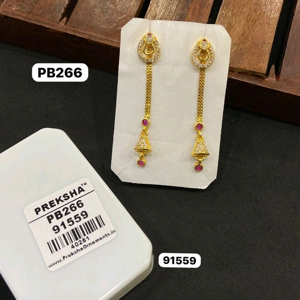Earring 
