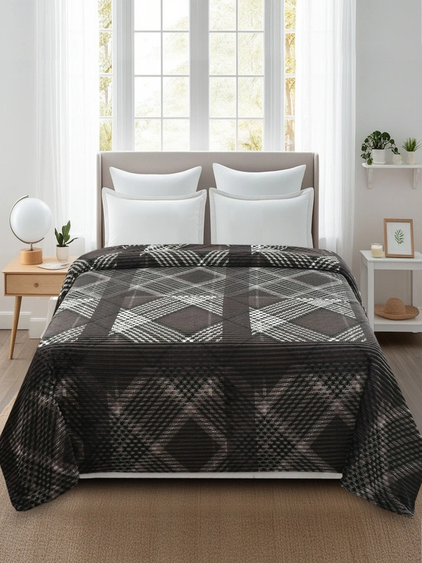 MORADO 190 GSM Flannel Super Soft Warm Double Bed Quilt Cover/Duvet Cover/Rajai Cover/Blanket Cover for Winters with Zipper -90x100 Inches, Dark Grey - 90x100 Inches, Dark Grey