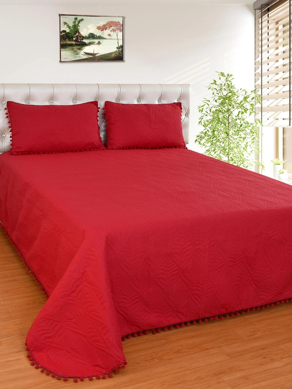 MORADO Glace Cotton Luxury Ultrasonic Printed Lightweight All Season Bedspreads/Quilted Bed Cover With 2 King Size Pillow Covers - (90x100 inches - Grey) - 90x100 Inches, Maroon