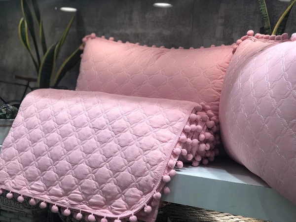 MORADO Premium Glace Cotton Quilted Bed Cover with 2 Quilted Pillow Covers with Beautiful Bubble Lace on Border - 90x100 Inch, Light Pink - 90x100 Inches, Pink