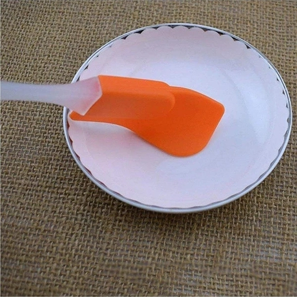 SPATULA AND PASTRY BRUSH FOR CAKE DECORATION