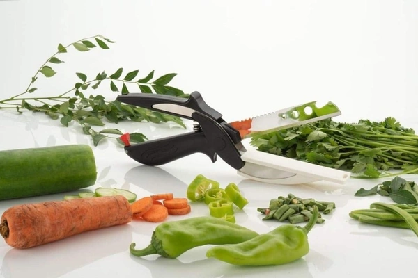 STAINLESS STEEL 4 IN 1 CLEVER CUTTER, BLACK