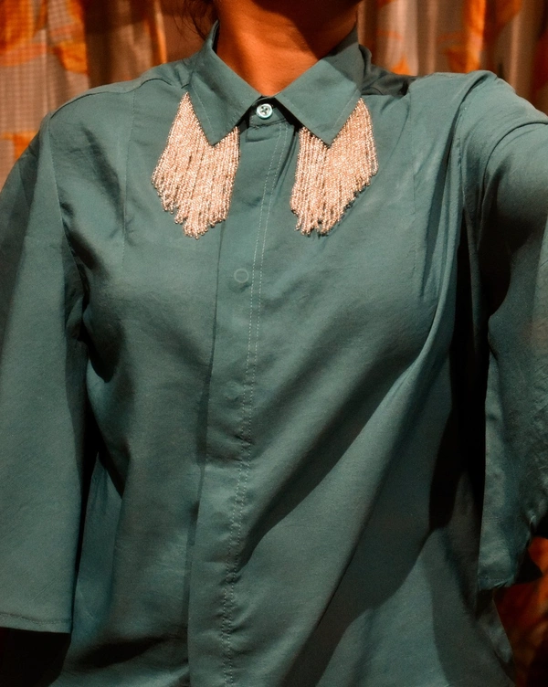 Bakteria  Necklace Collar shirt - S, Fun Green