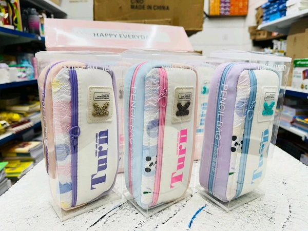 Pouch A2335