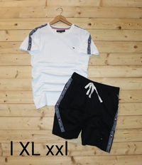 T-SHIRT + SHORTS  - xl