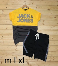 T-SHIRT + SHORTS  - xl