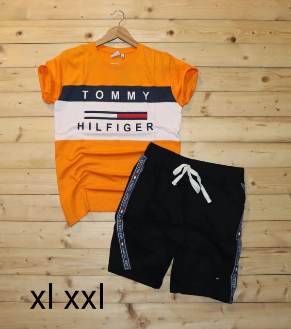 T-SHIRT + SHORTS  - xl