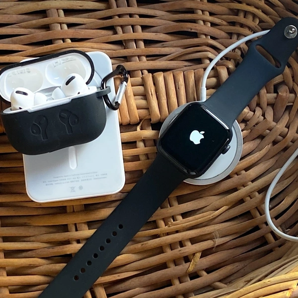 Series 7 Combo Pack With airpods,battery Pack and magsafe Charger 